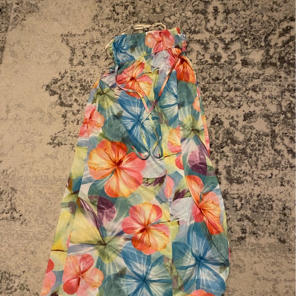 Beautiful colorful maxi dress purchased in Ireland when on vacation. Size 8 - Picture 2 of 3